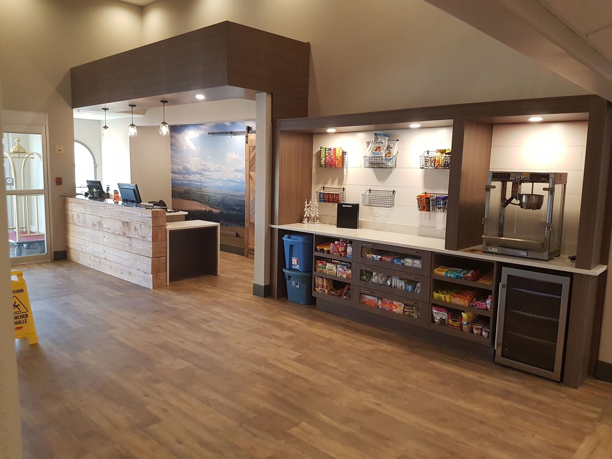 Ramada By Wyndham Cochrane Hotel Ngoại thất bức ảnh